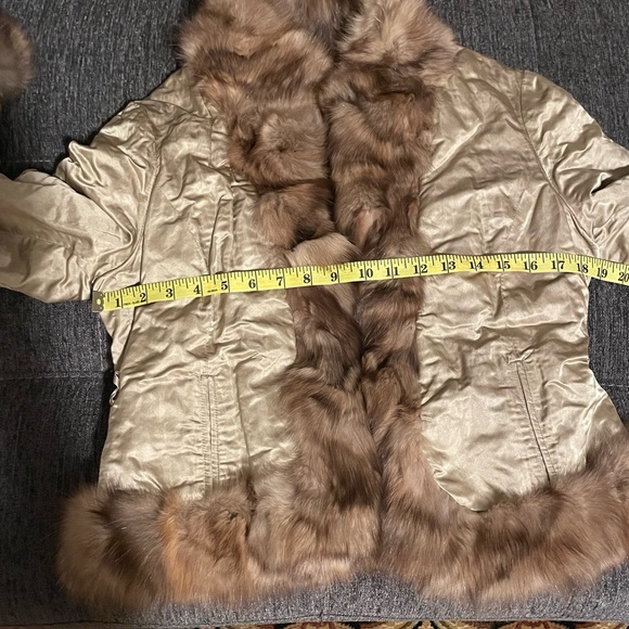 Brand New Reversible Golden Sable Fur Jacket made in Italy - Picture 14 of 16